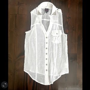 2B Bebe Button Down Sequinned White Sleeveless Top